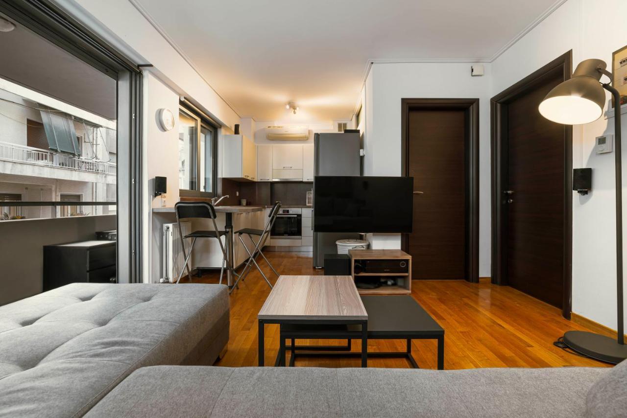 Lykabettus Gem With Yard And Parking Apartment เอเธนส์ ภายนอก รูปภาพ