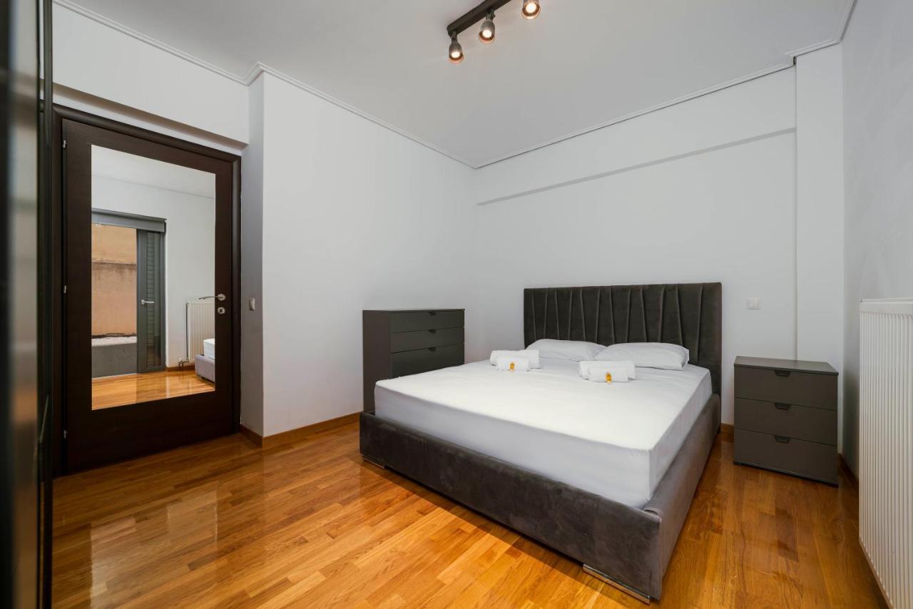 Lykabettus Gem With Yard And Parking Apartment เอเธนส์ ภายนอก รูปภาพ