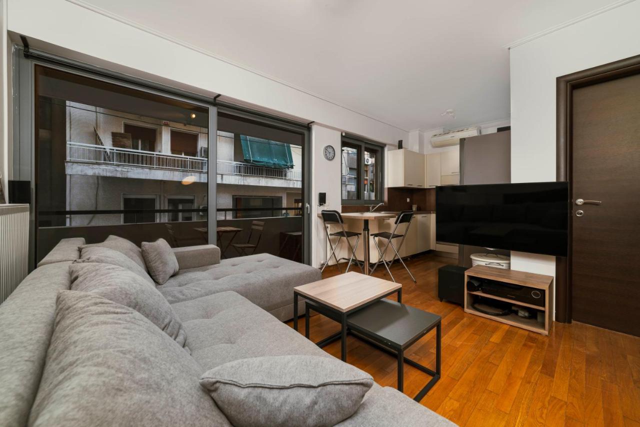 Lykabettus Gem With Yard And Parking Apartment เอเธนส์ ภายนอก รูปภาพ