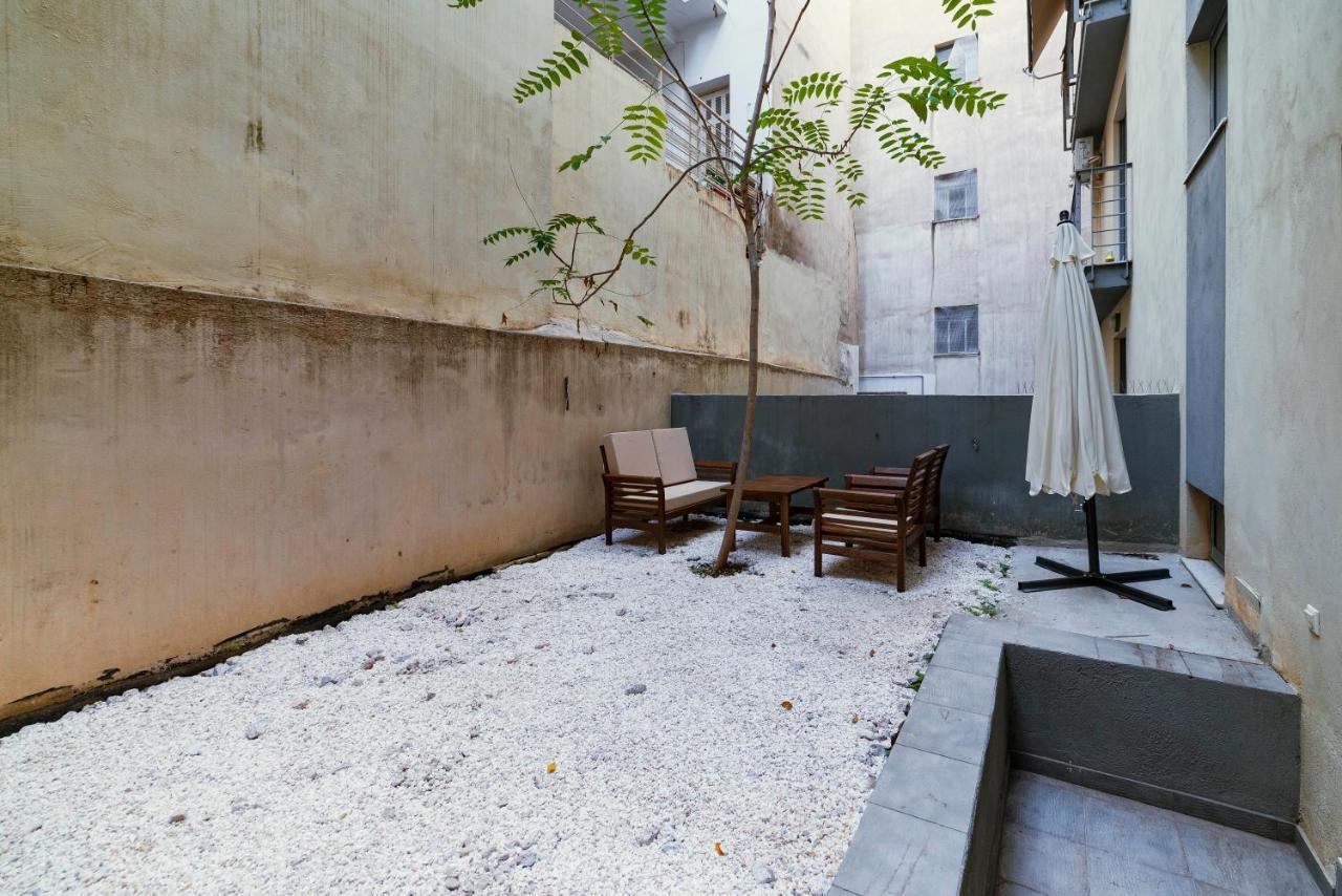 Lykabettus Gem With Yard And Parking Apartment เอเธนส์ ภายนอก รูปภาพ