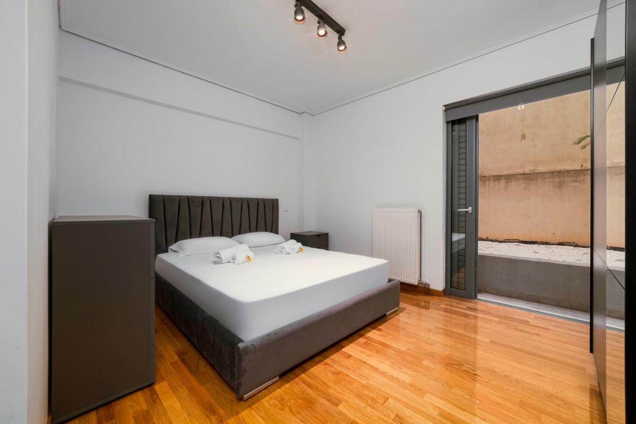 Lykabettus Gem With Yard And Parking Apartment เอเธนส์ ภายนอก รูปภาพ